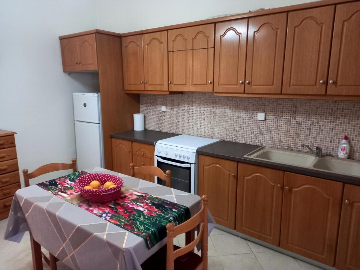 NafpaktosPel Houseアパートメント エクステリア 写真